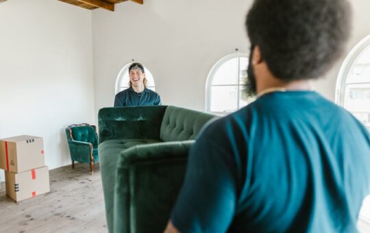 Zdjęcie do artykułu: Jak wygląda serwis i regulacja mebli po montażu?